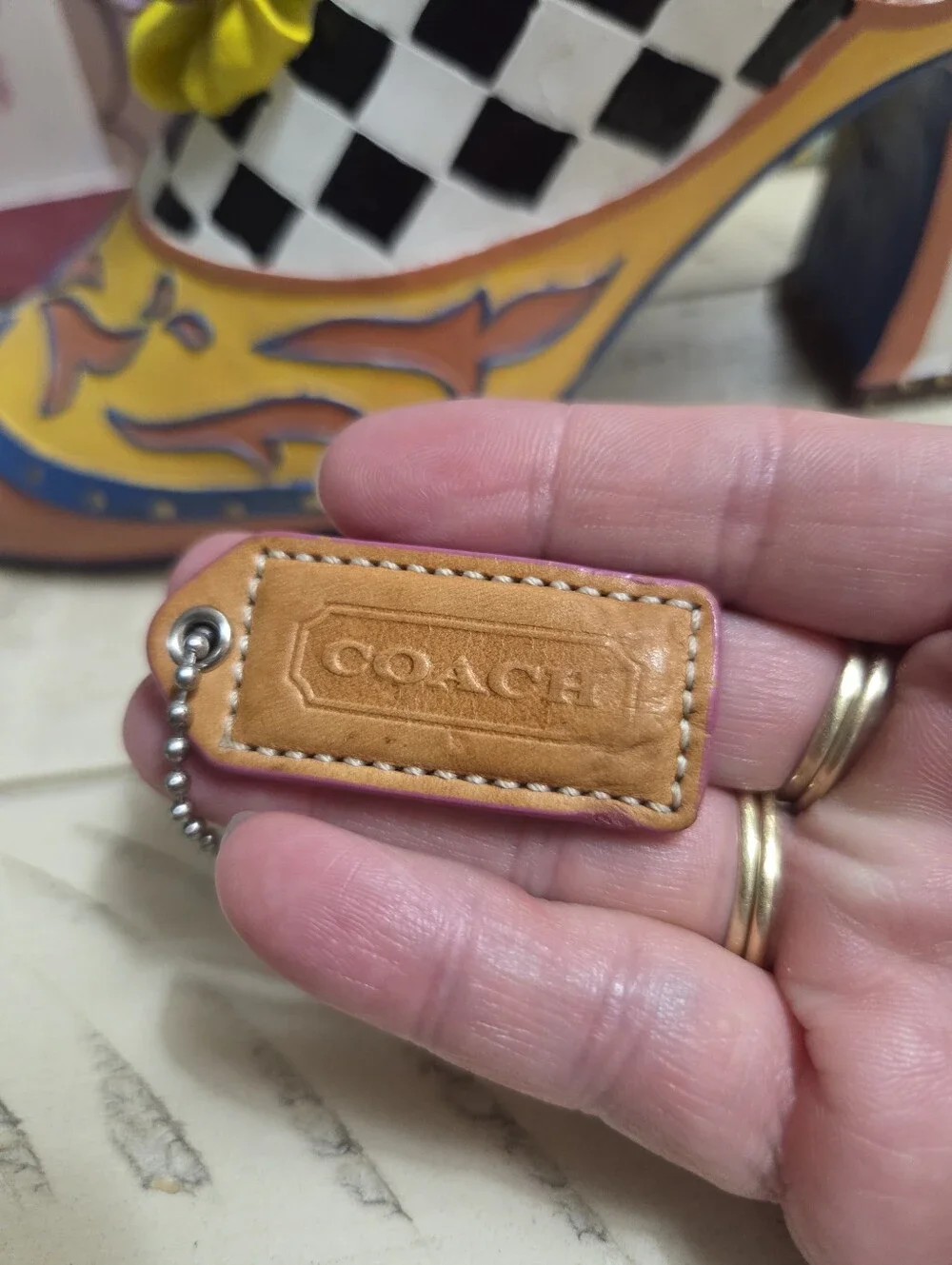 COACH Tan & Pink Leather HangTag, EUC